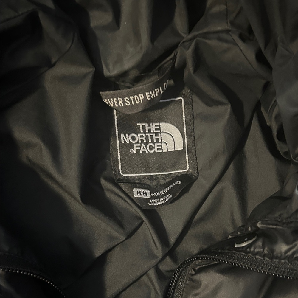 The North Face Quilted Black Puffer Jacket - Picture 3 of 3